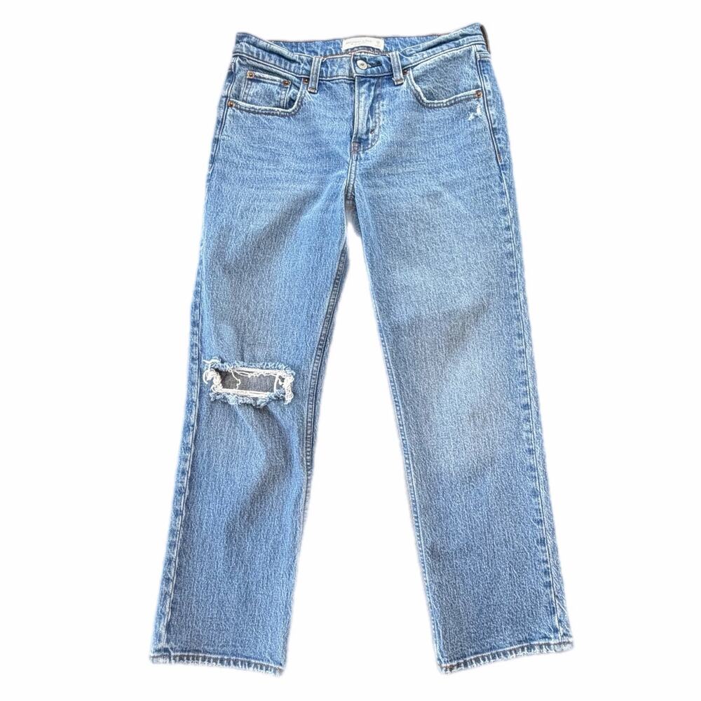 Abercrombie & Fitch EXTRA SHORT 90s Straight Mid Rise Distressed Denim Jeans